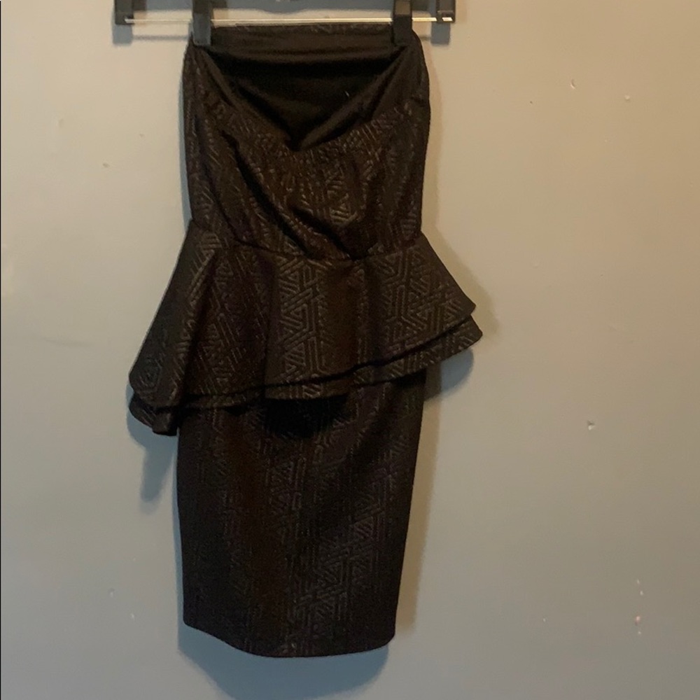 Dress - Picture 2 of 2